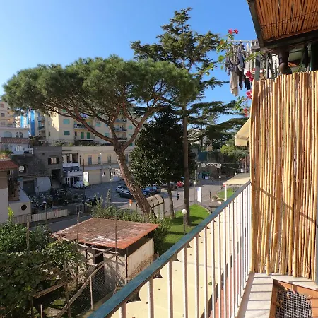 公寓 Il Loft Dell'architetto 索伦托